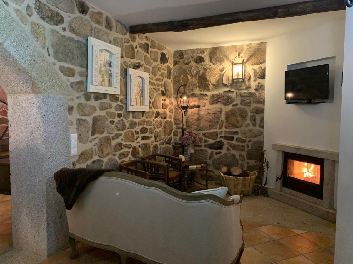 Casa D'Campo Ferreira Villa Pitoes das Junias Exteriör bild
